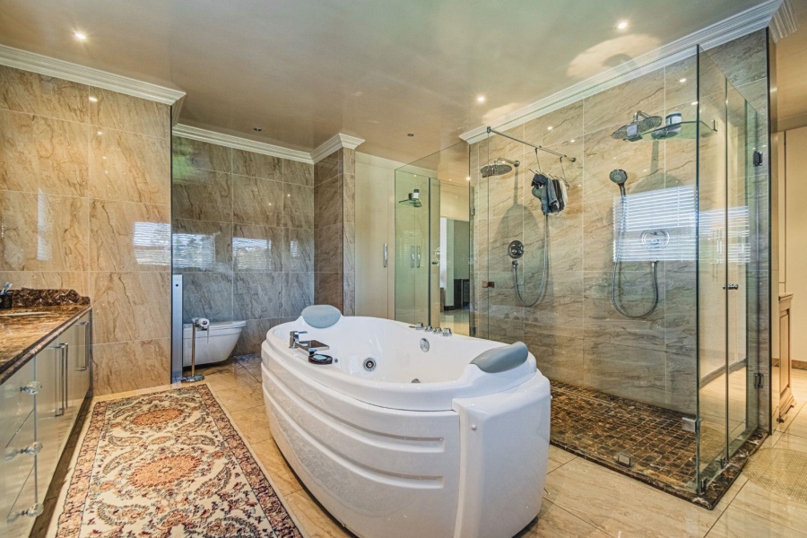 7 Bedroom Property for Sale in Helderwyk Gauteng