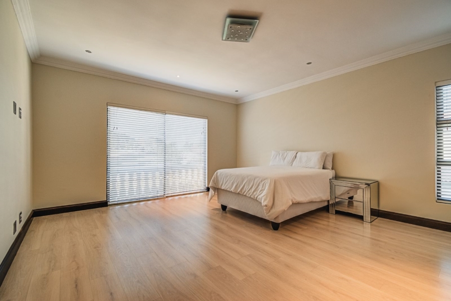 7 Bedroom Property for Sale in Helderwyk Gauteng