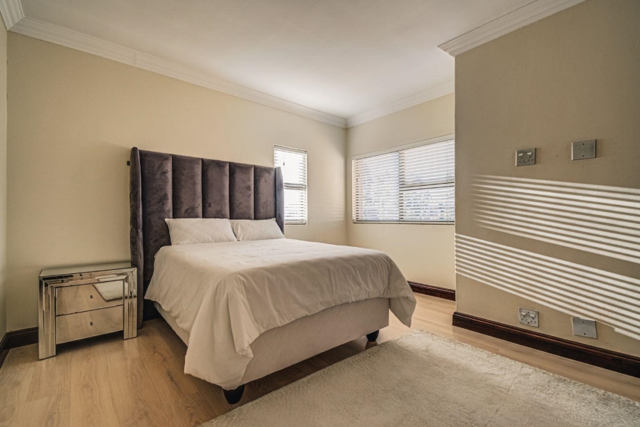 7 Bedroom Property for Sale in Helderwyk Gauteng