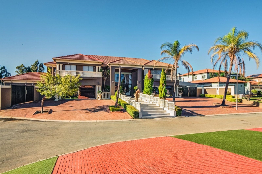 7 Bedroom Property for Sale in Helderwyk Gauteng