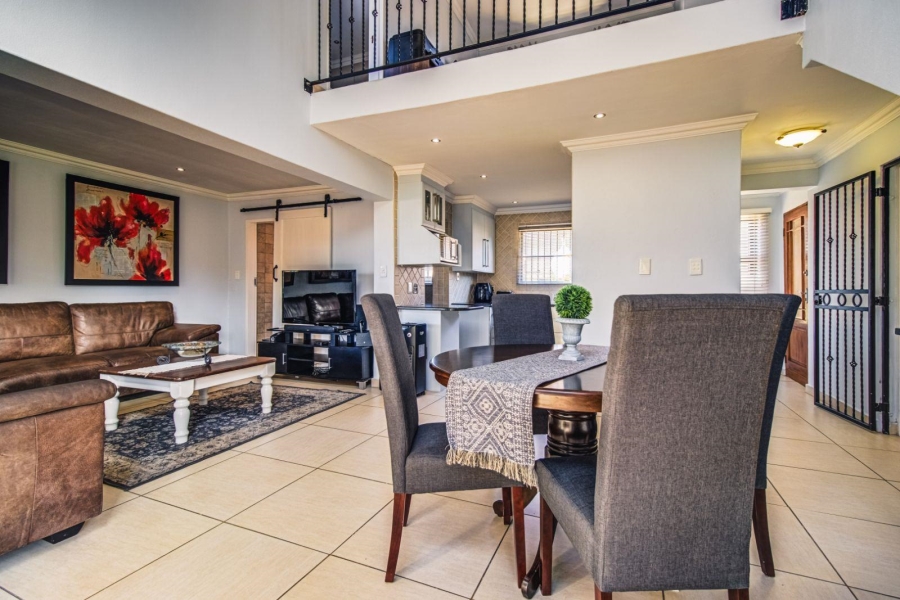 2 Bedroom Property for Sale in Glen Marais Gauteng