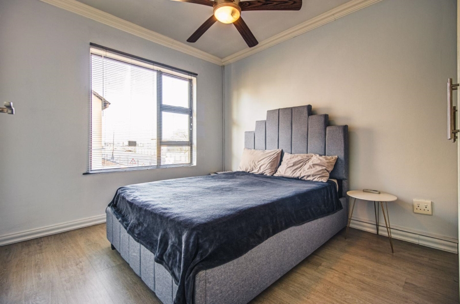 2 Bedroom Property for Sale in Glen Marais Gauteng