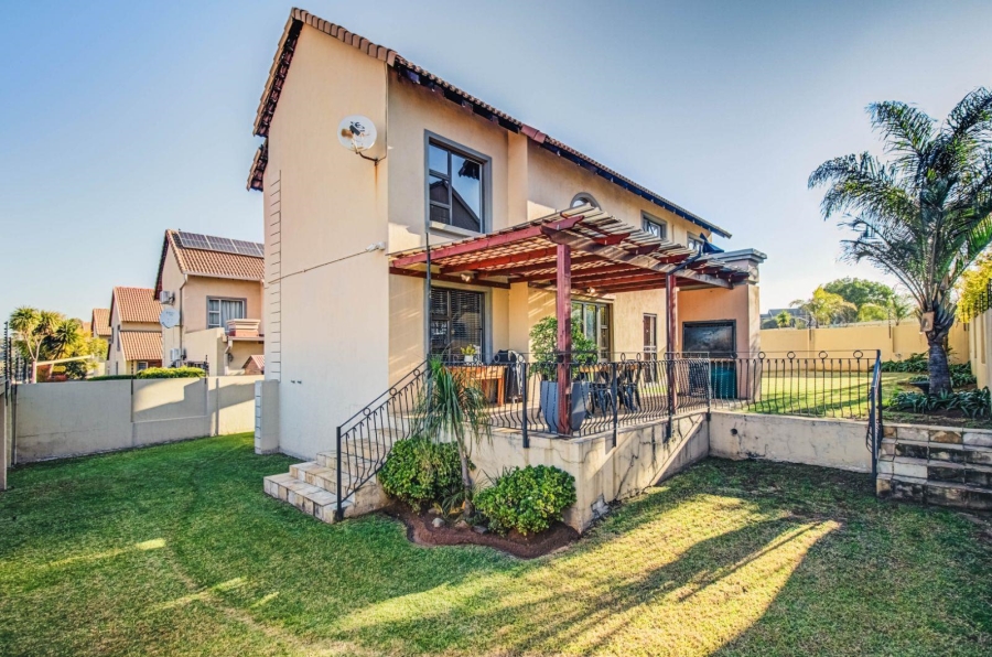 2 Bedroom Property for Sale in Glen Marais Gauteng