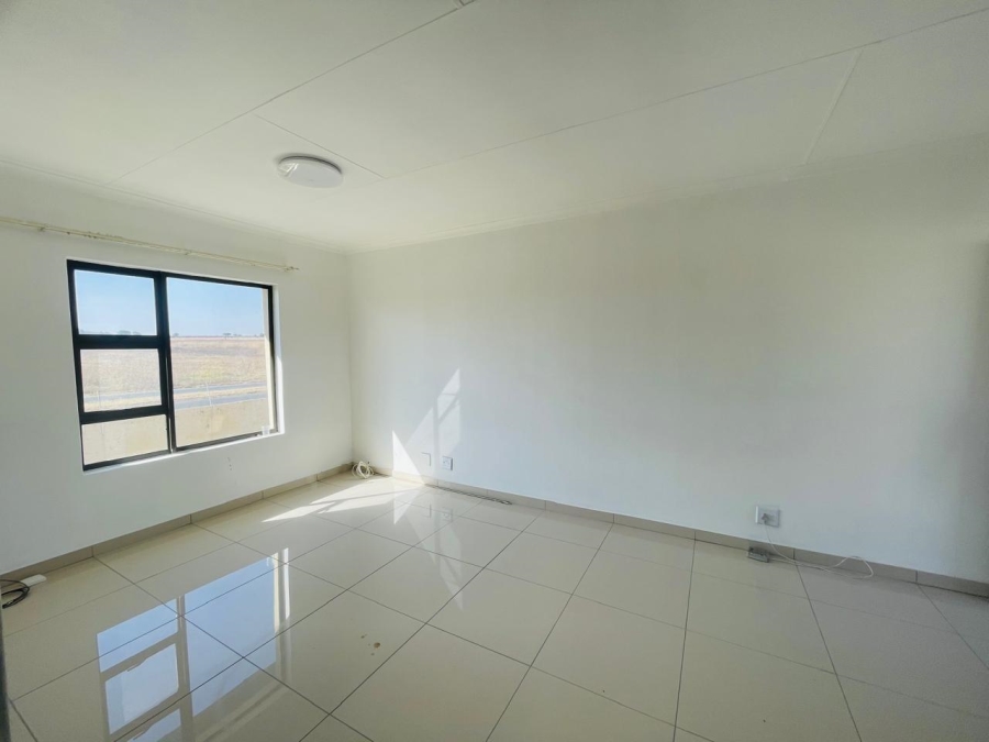 1 Bedroom Property for Sale in Parkrand Gauteng