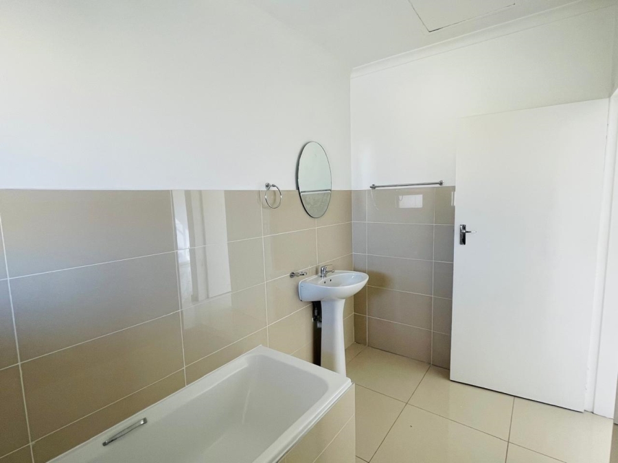 1 Bedroom Property for Sale in Parkrand Gauteng