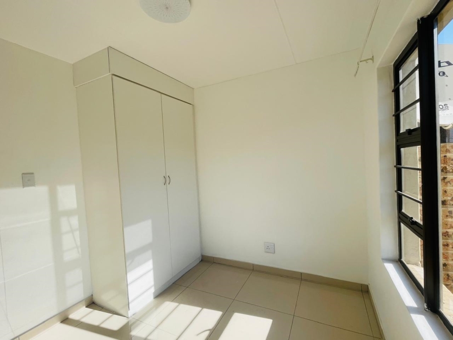 1 Bedroom Property for Sale in Parkrand Gauteng