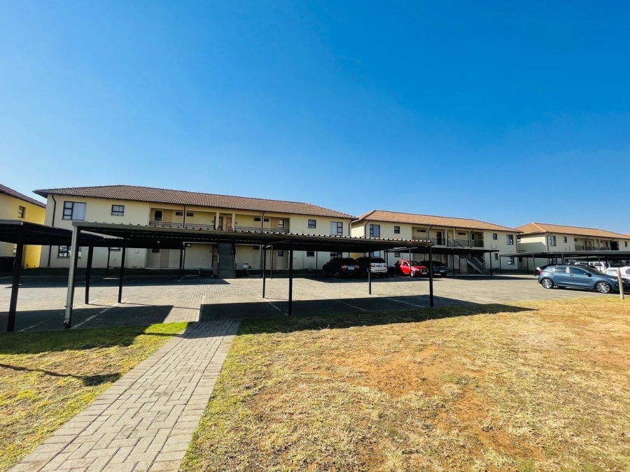 1 Bedroom Property for Sale in Parkrand Gauteng