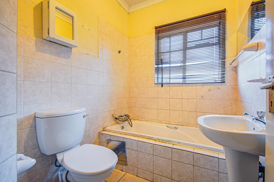 2 Bedroom Property for Sale in Farrar Park Gauteng