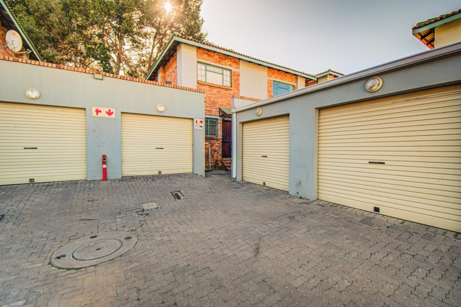 2 Bedroom Property for Sale in Farrar Park Gauteng