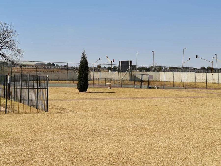 2 Bedroom Property for Sale in Parkrand Gauteng