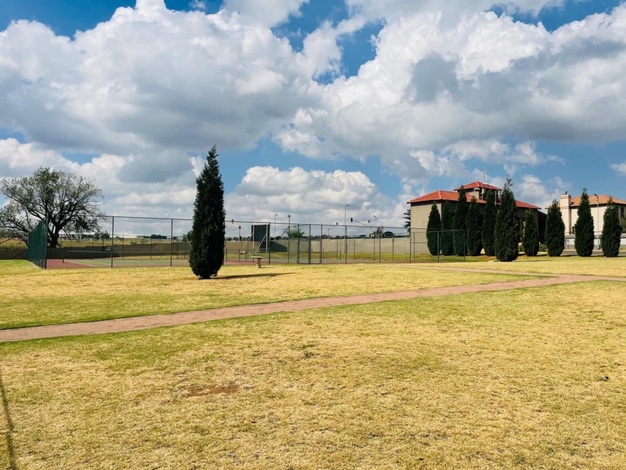 2 Bedroom Property for Sale in Parkrand Gauteng