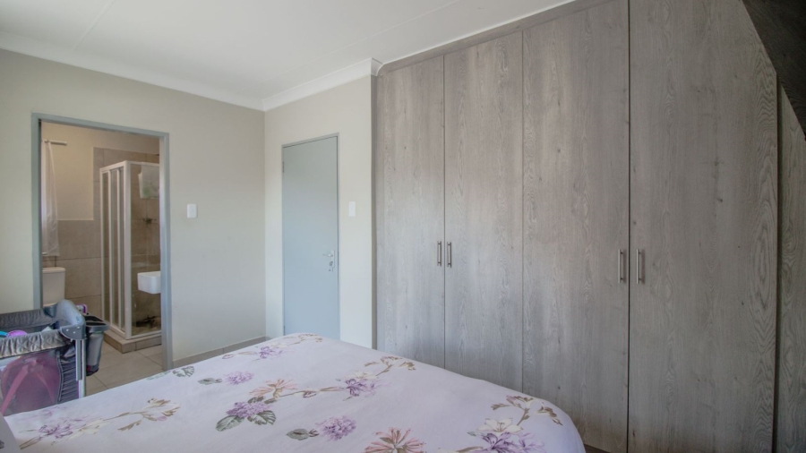 3 Bedroom Property for Sale in Parkdene Gauteng