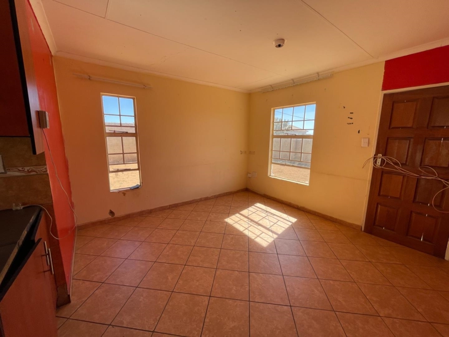 3 Bedroom Property for Sale in Azaadville Gardens Gauteng