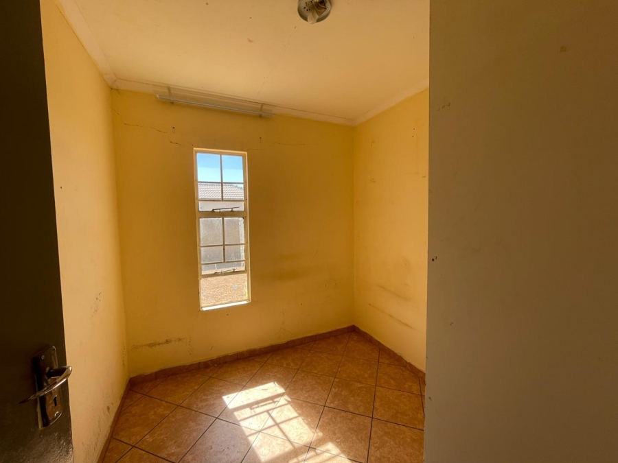 3 Bedroom Property for Sale in Azaadville Gardens Gauteng