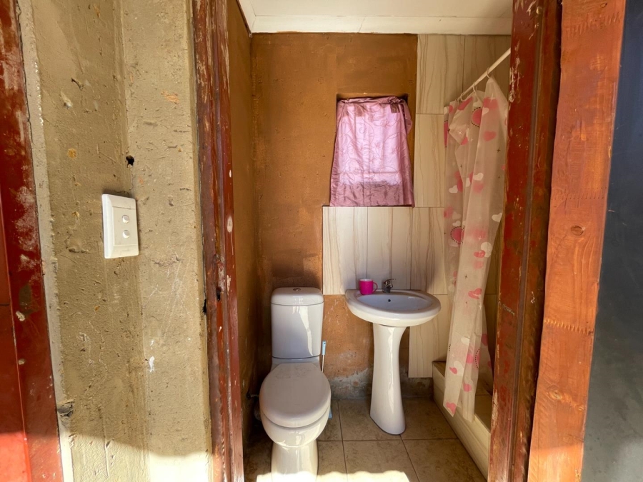 3 Bedroom Property for Sale in Azaadville Gardens Gauteng