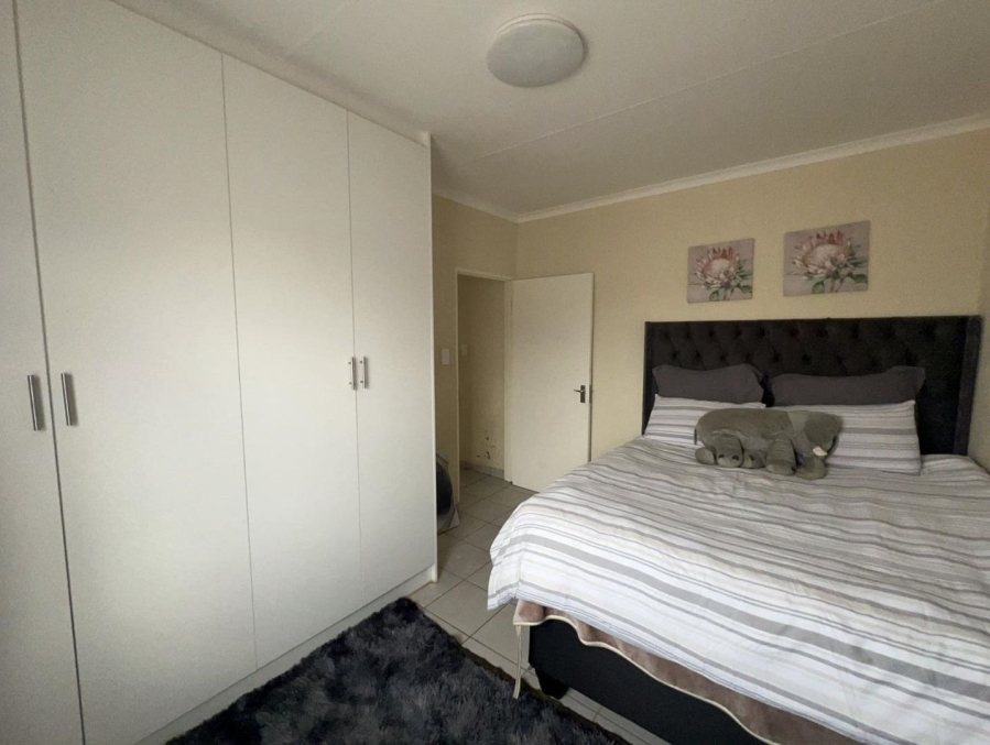 3 Bedroom Property for Sale in Azaadville Gardens Gauteng