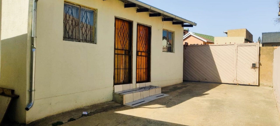 2 Bedroom Property for Sale in Ebony Park Gauteng