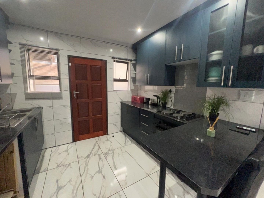 3 Bedroom Property for Sale in Wildtuinpark Gauteng