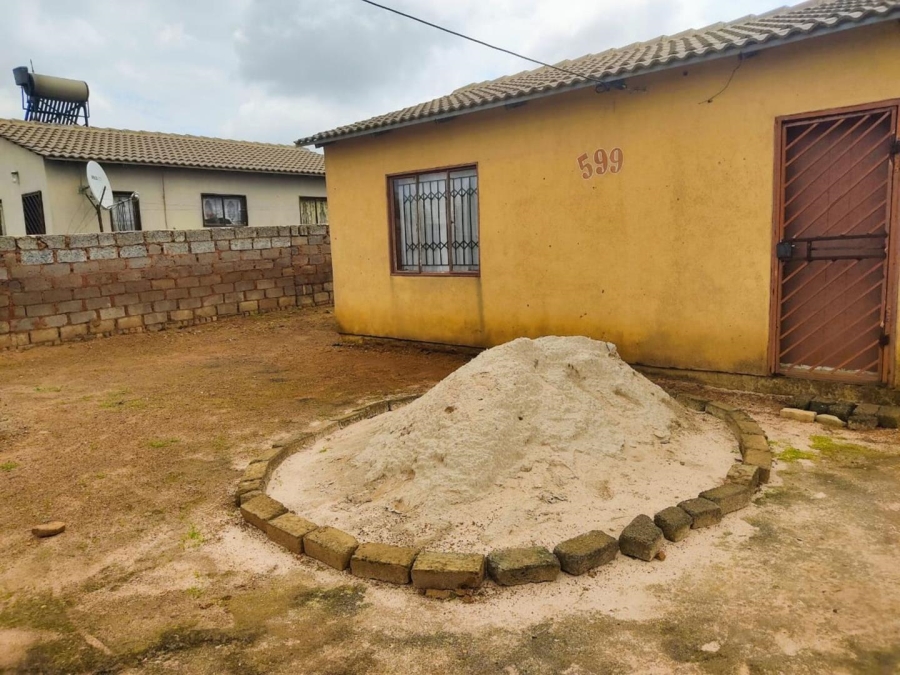 2 Bedroom Property for Sale in Chris Hani Gauteng