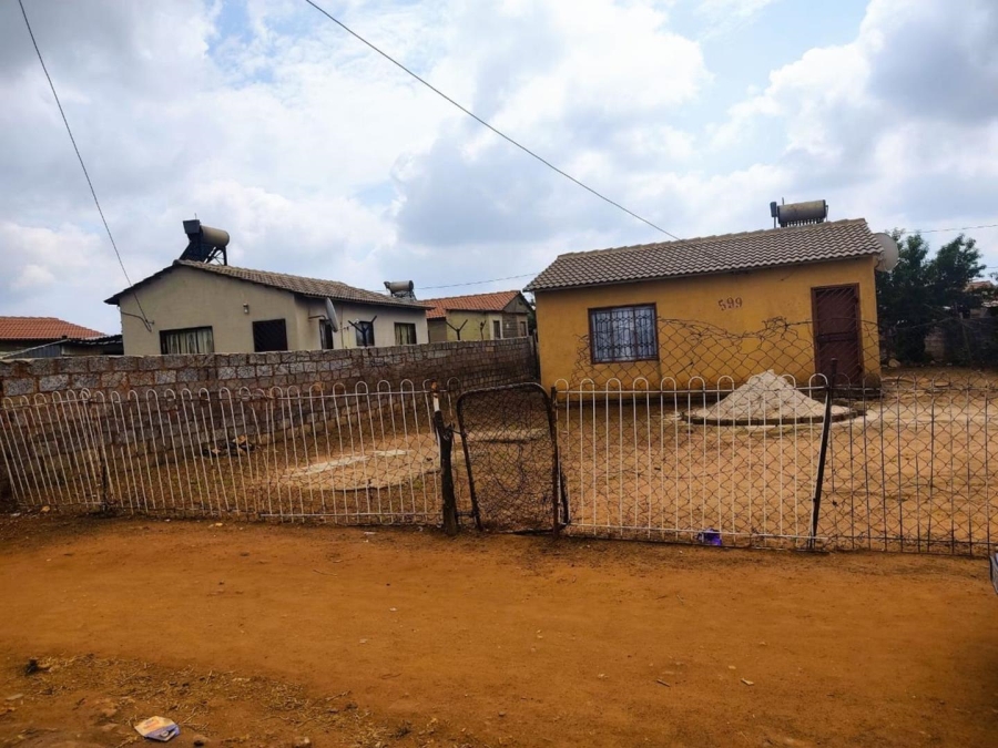 2 Bedroom Property for Sale in Chris Hani Gauteng