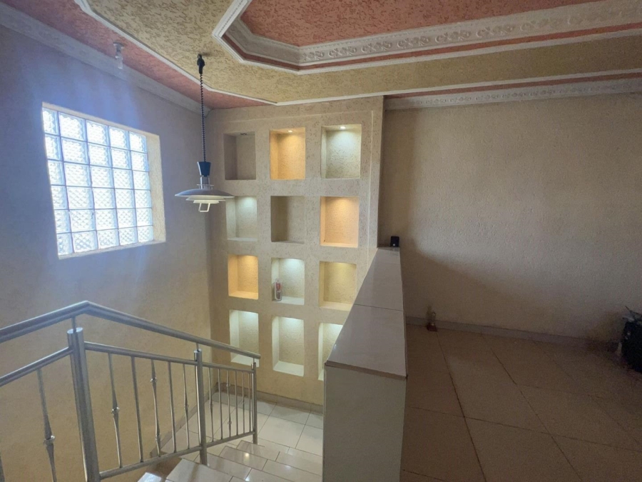 4 Bedroom Property for Sale in Ormonde Gauteng