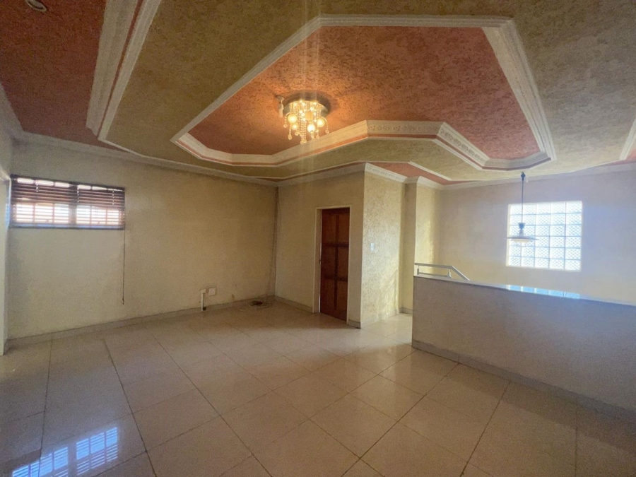 4 Bedroom Property for Sale in Ormonde Gauteng