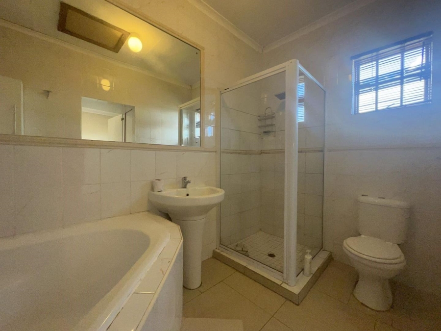 4 Bedroom Property for Sale in Ormonde Gauteng