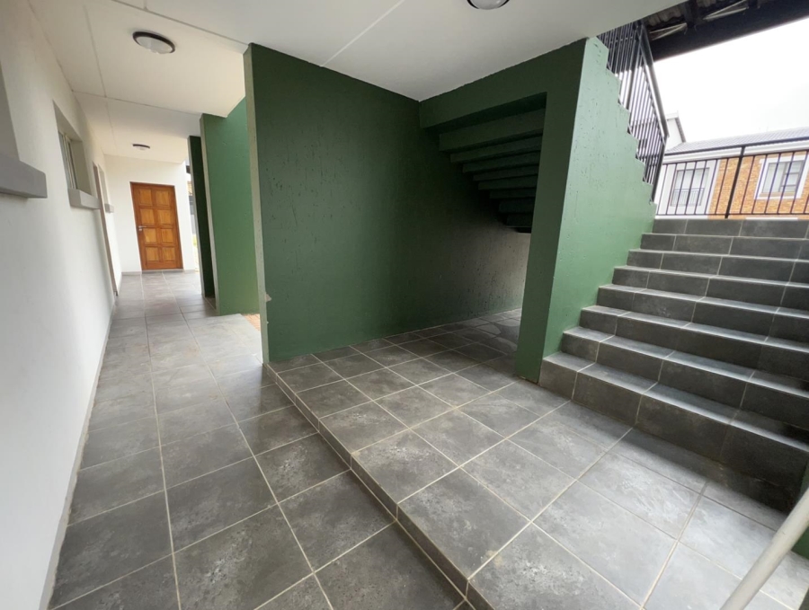 2 Bedroom Property for Sale in Protea Glen Gauteng