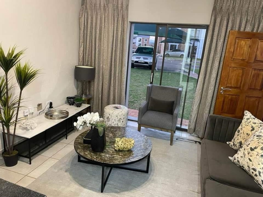2 Bedroom Property for Sale in Protea Glen Gauteng