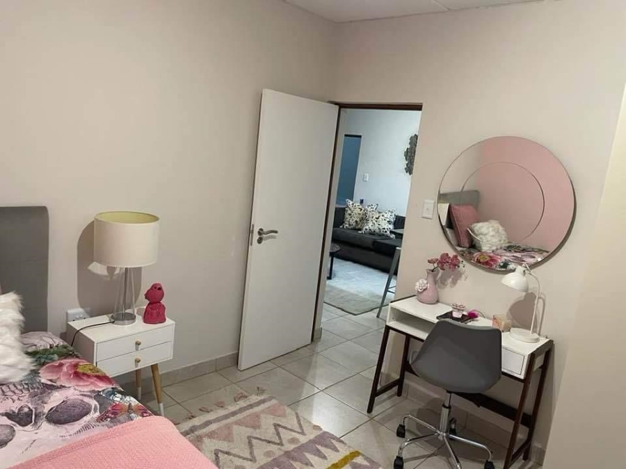 2 Bedroom Property for Sale in Protea Glen Gauteng