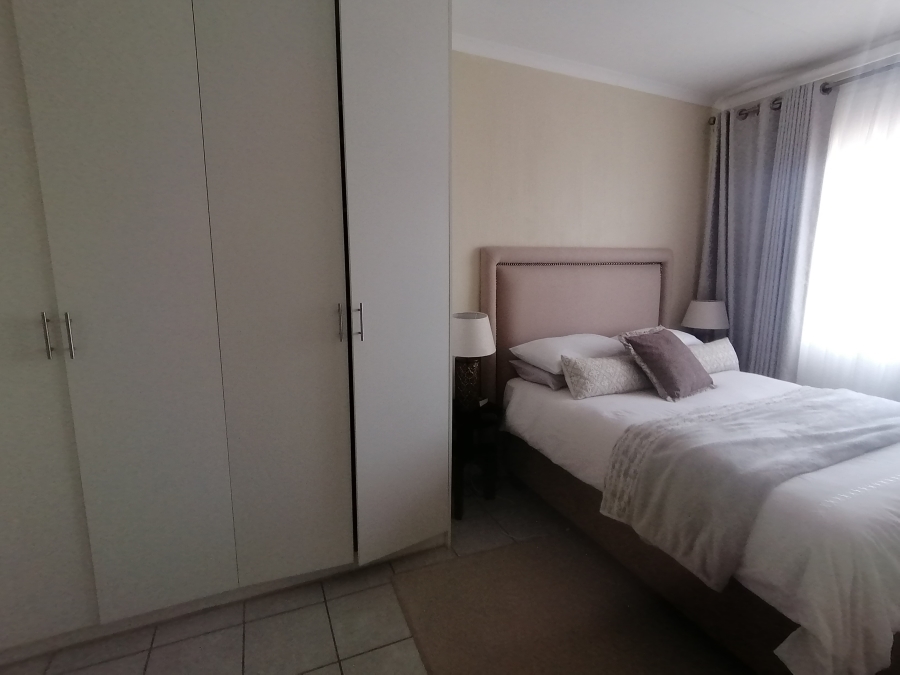 3 Bedroom Property for Sale in Azaadville Gardens Gauteng