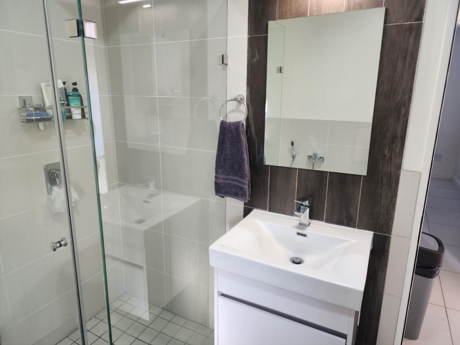 1 Bedroom Property for Sale in Lonehill Gauteng