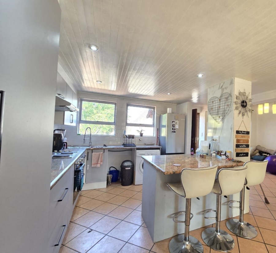 1 Bedroom Property for Sale in Sunninghill Gauteng