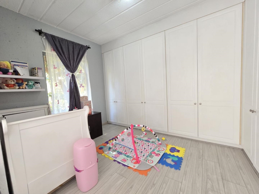 1 Bedroom Property for Sale in Sunninghill Gauteng