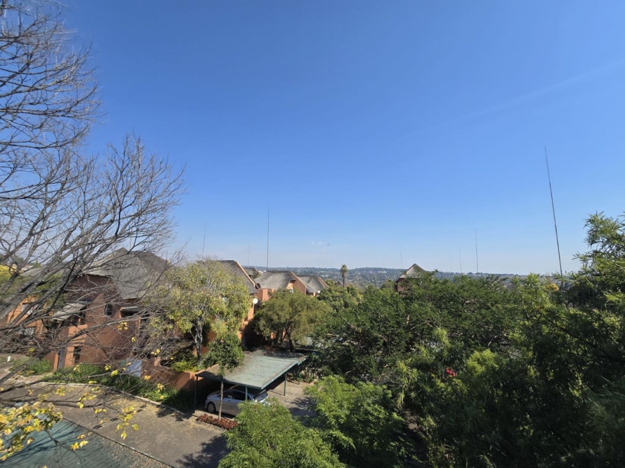 1 Bedroom Property for Sale in Sunninghill Gauteng