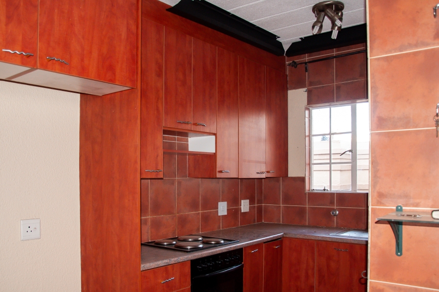 2 Bedroom Property for Sale in Vorna Valley Gauteng
