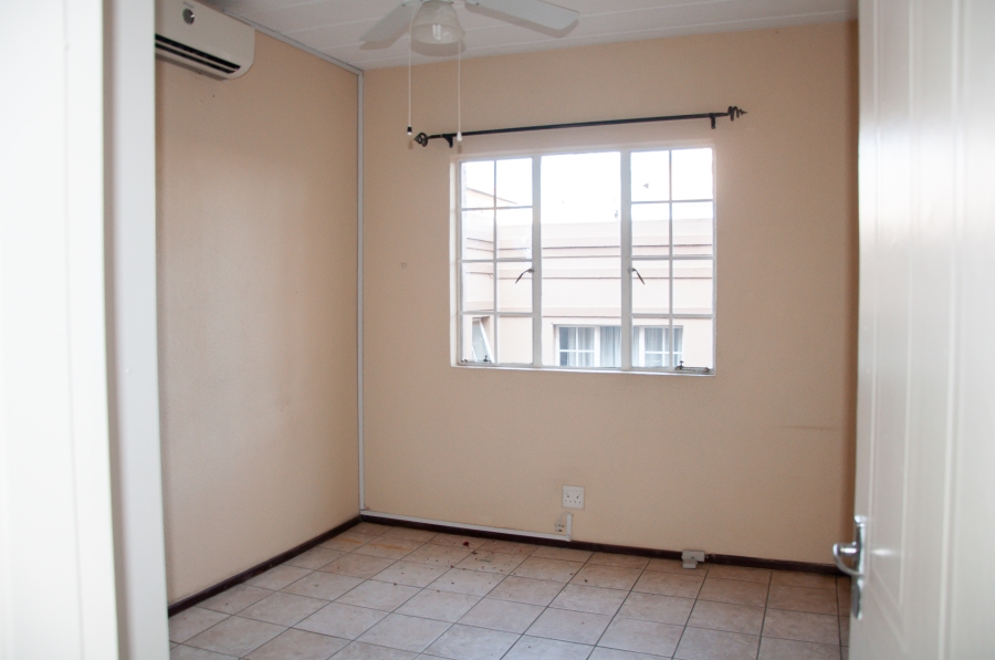 2 Bedroom Property for Sale in Vorna Valley Gauteng