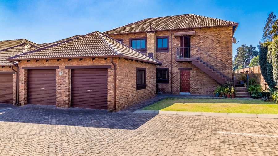 3 Bedroom Property for Sale in Oriel Gauteng