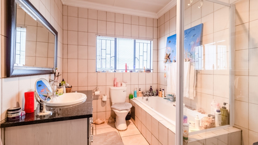 3 Bedroom Property for Sale in Oriel Gauteng