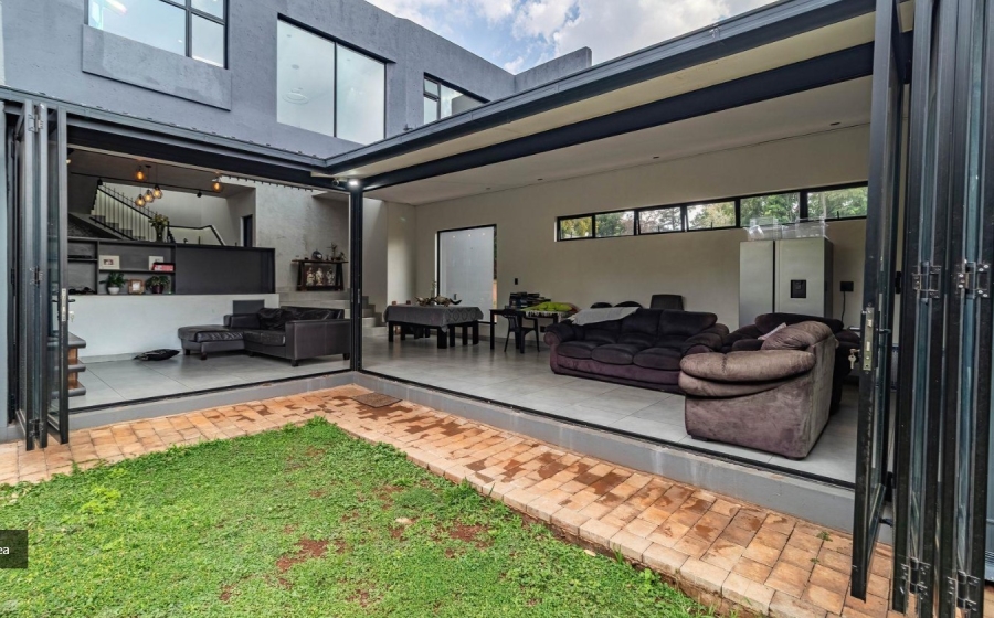 3 Bedroom Property for Sale in Bedfordview Gauteng