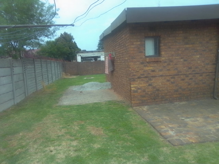 4 Bedroom Property for Sale in Dalpark Gauteng