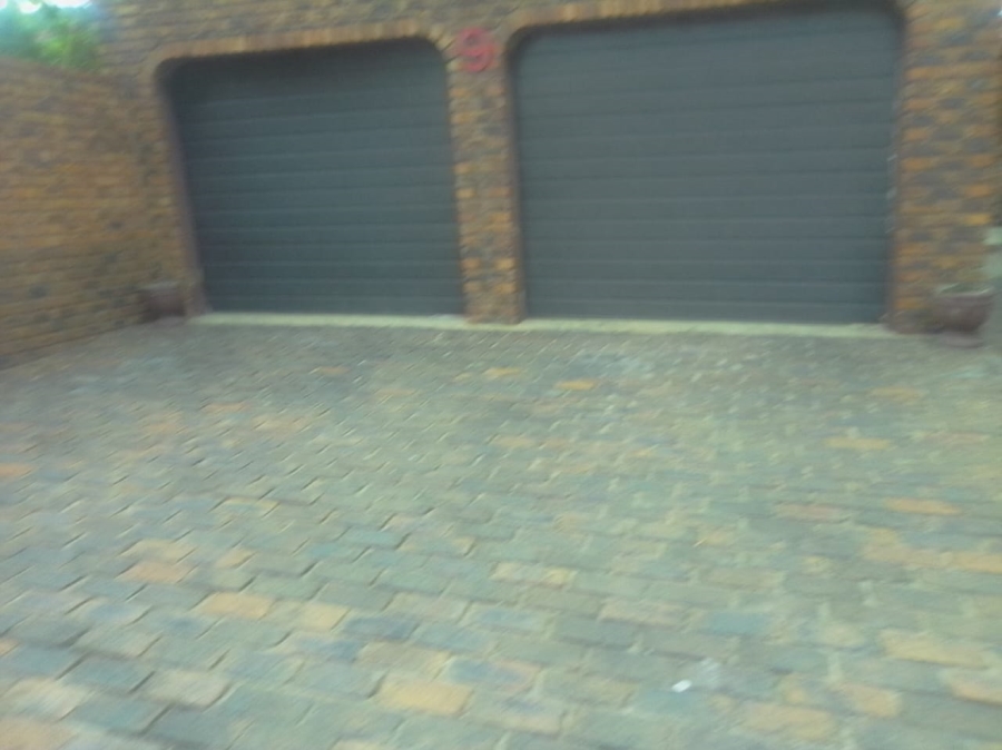 4 Bedroom Property for Sale in Dalpark Gauteng