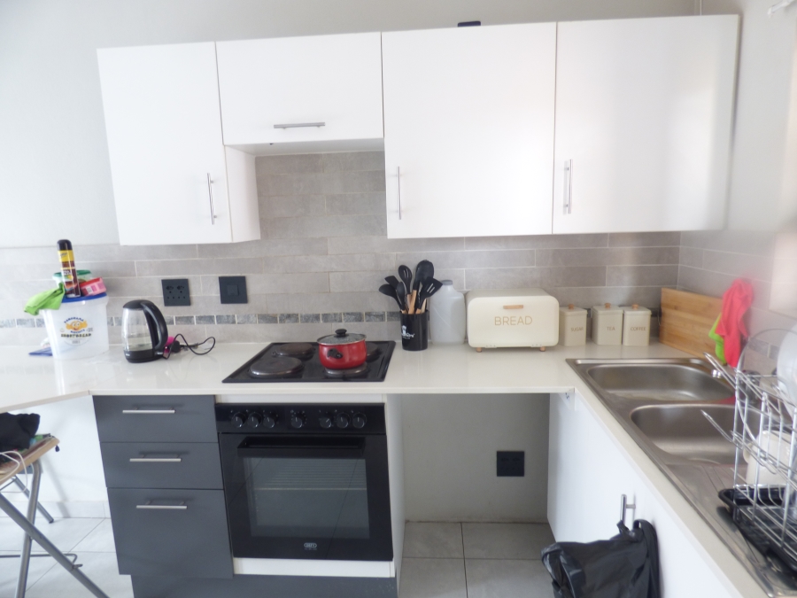 2 Bedroom Property for Sale in Ravenswood Gauteng