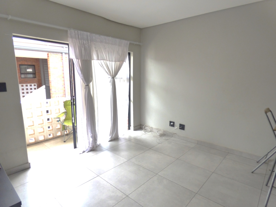 2 Bedroom Property for Sale in Ravenswood Gauteng