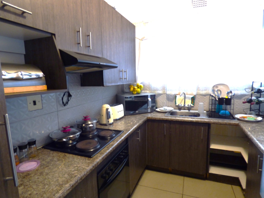 2 Bedroom Property for Sale in Benoni Central Gauteng