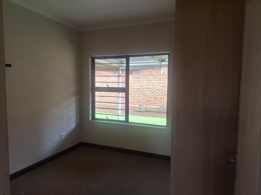 2 Bedroom Property for Sale in Pomona Gauteng