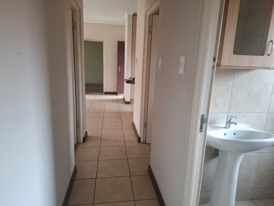 2 Bedroom Property for Sale in Pomona Gauteng