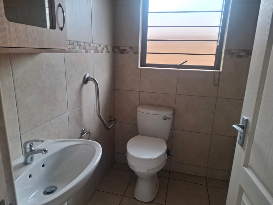 2 Bedroom Property for Sale in Pomona Gauteng
