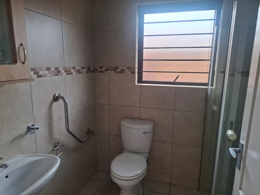 2 Bedroom Property for Sale in Pomona Gauteng