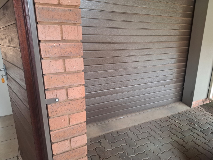 2 Bedroom Property for Sale in Pomona Gauteng